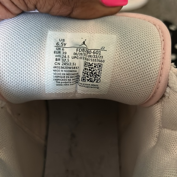 Nike Air Jordan 1 Mid GS AJ1 Pink Wash Kids Youth Casual Shoes - Picture 4 of 5